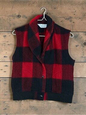 Woolrich Vintage Wool Buffalo Plaid Shawl-Collar Cropped Vest in Red and Black